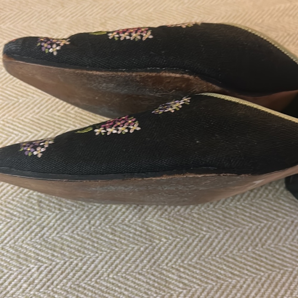 Amy Jo Gladstone Mules View 6